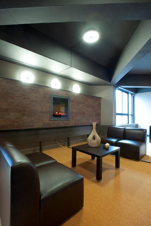 Zum Auberge D'Ete - Universite De 몬트리올 외부 사진