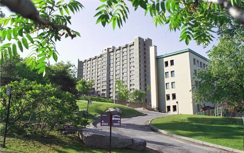 Zum Auberge D'Ete - Universite De 몬트리올 외부 사진